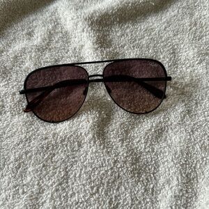 Quay high key mini aviator sunglasses black frame brown lens